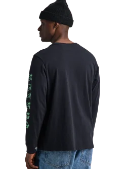 Noirline Long Sleeve T-Shirt